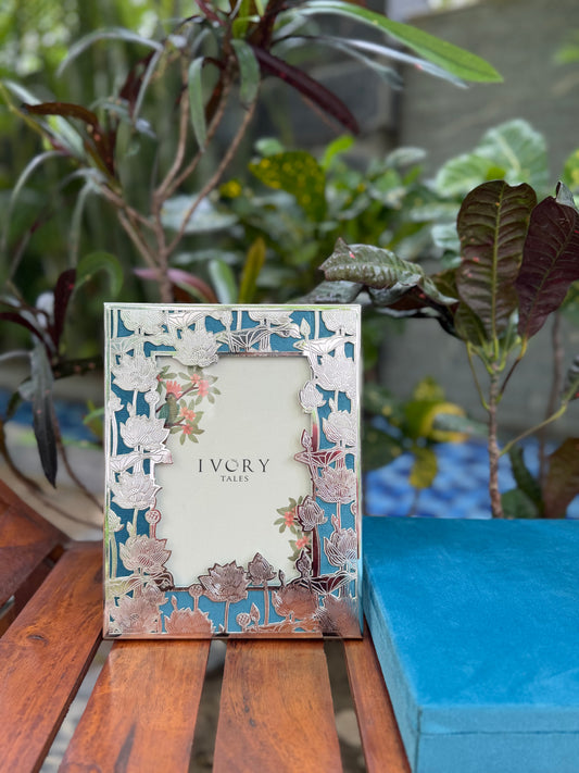 Lotus Jaali Silver Plated Photoframe