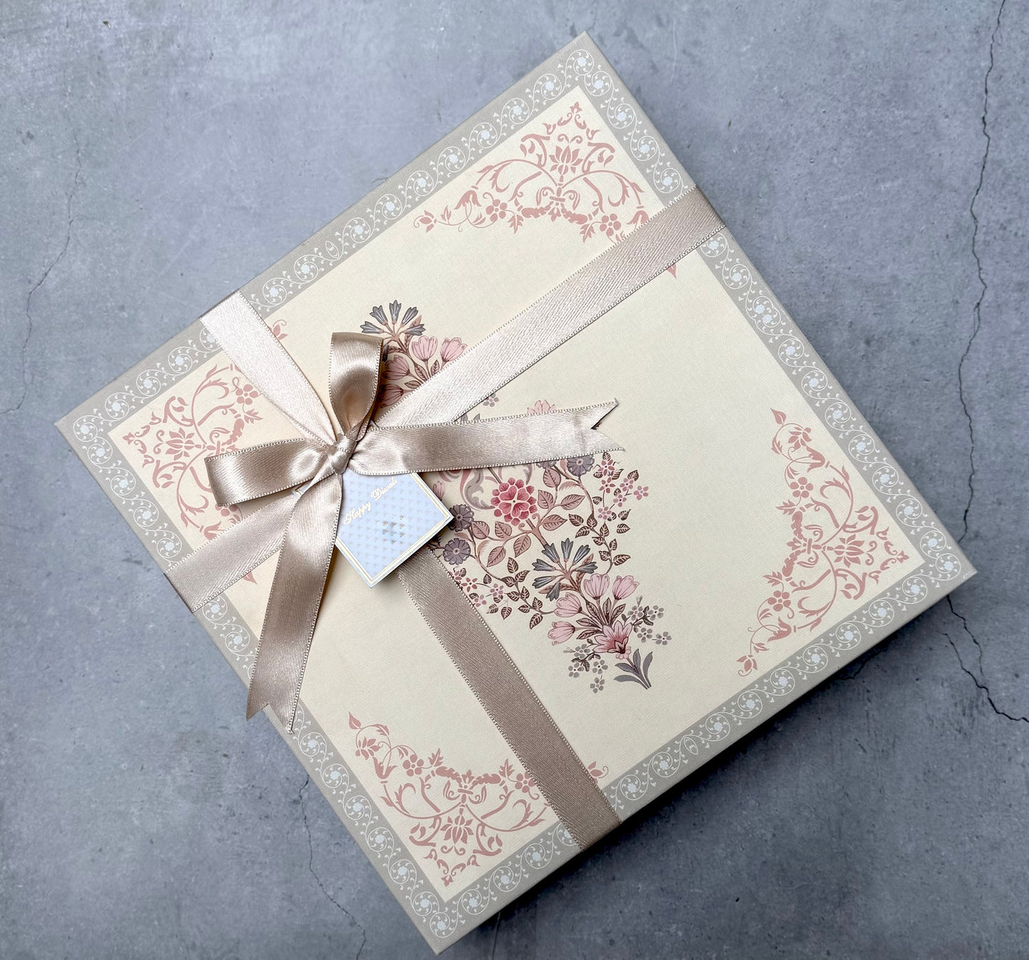 Noor Marble Platter Gift Box