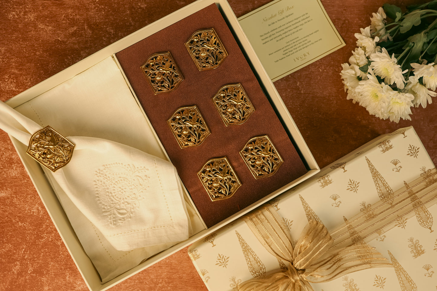 Chikankari Tableware Gift Box
