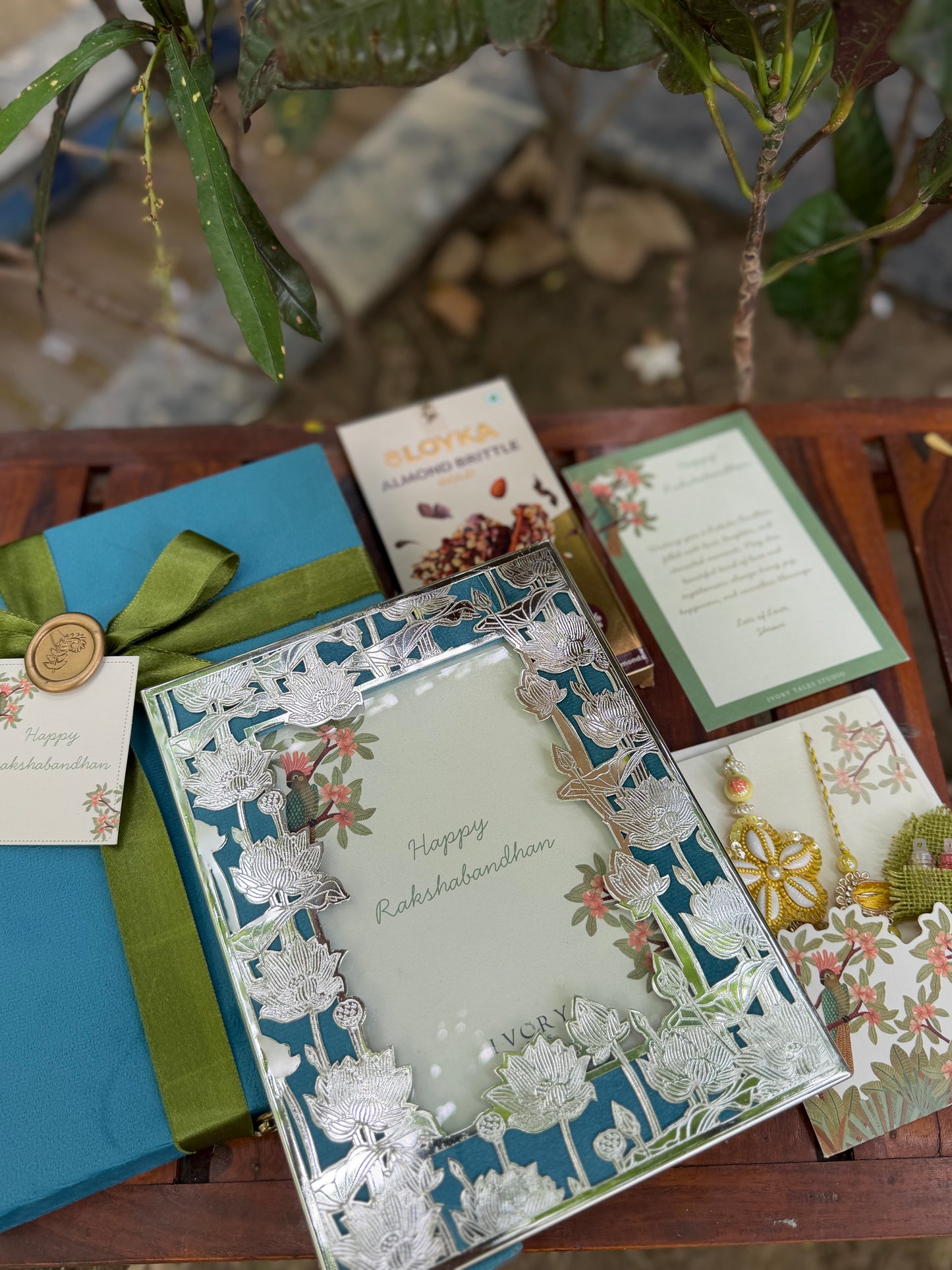 Lamhe – Photo Frame Rakhi Gift Box