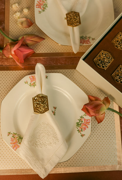Chikankari Tableware Gift Box